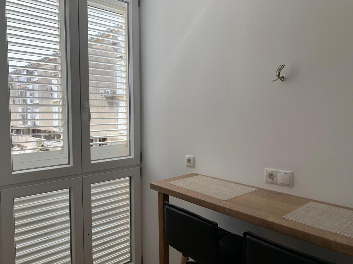 Appartement Studio Apartment Zara *
